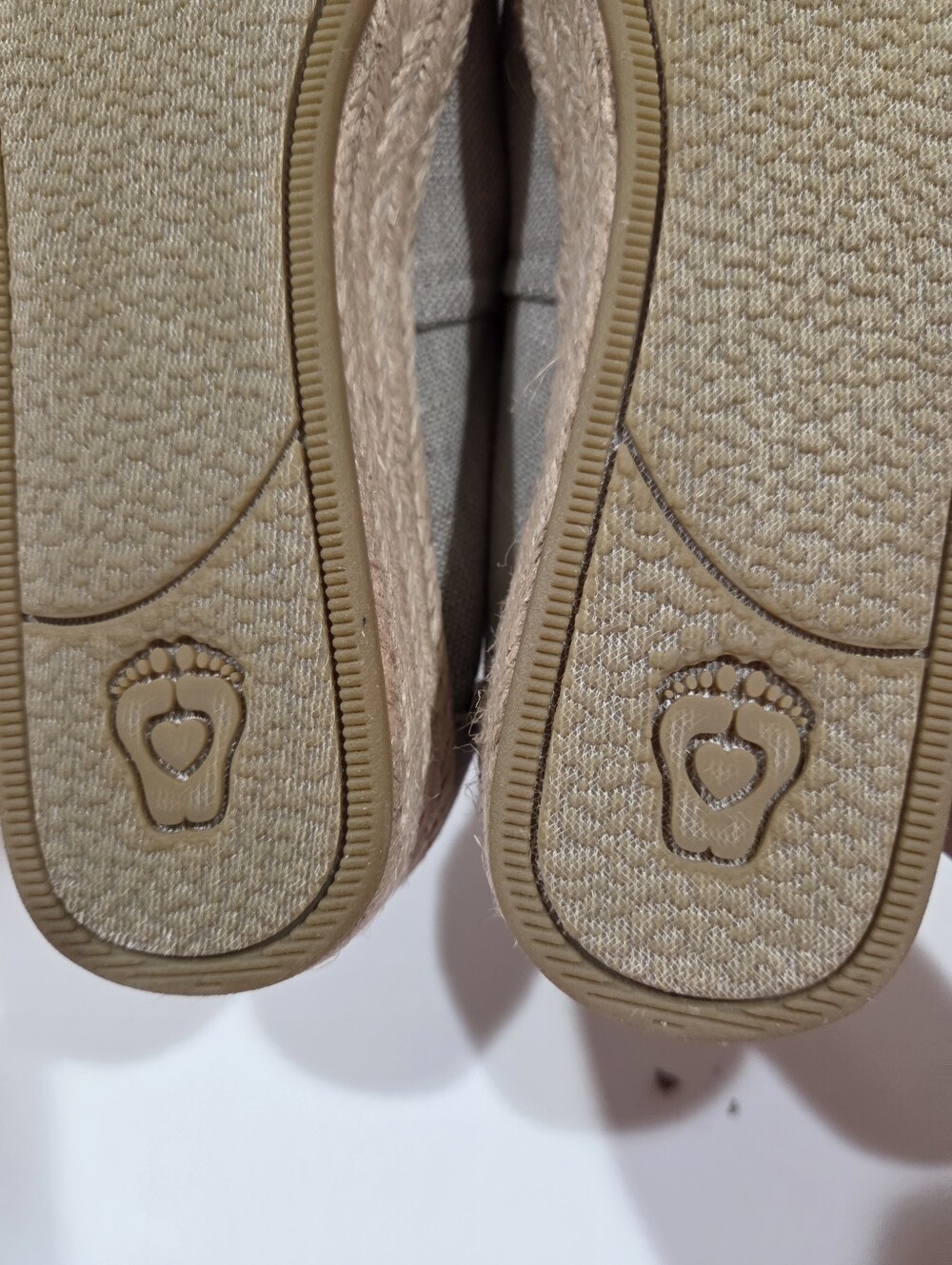 Bobs from Skechers Women's Taupe Espadrille Wedge Slip On Shoes Size 7.5 - Picture 5 of 16